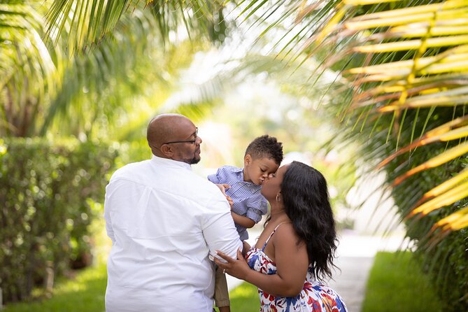 1 Hour Private Professional Portraits in Grace Bay Beach - Meeting Renau Destine at Grace Bay