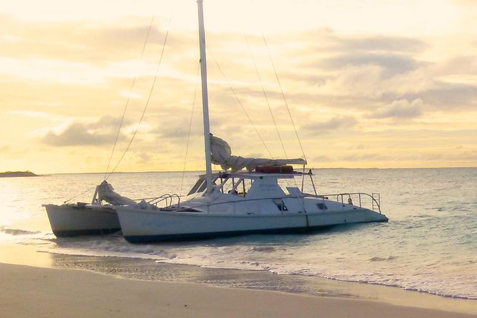 2 Hour Champagne Sunset Cruise from Grace Bay, Providenciales (Adult Only) - The crew sets the tone