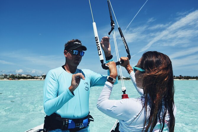 3 hours Private Kiteboarding Beginner Lesson - The first 20 to 30 minutes: safety, wind, and kite setup