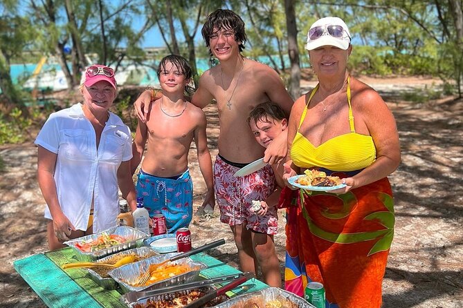 6HR-Private Provo Cays Exploration with Lunch - Two hours at Emerald Reef