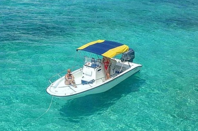 6HR-Private Provo Cays Exploration with Lunch - Lunch and shell hunting at Fort George Cay