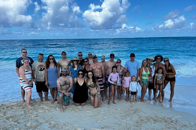 6HR-Provo Cays exploration with Lunch in Gracebay - The beach barbecue is more than a basic boxed lunch