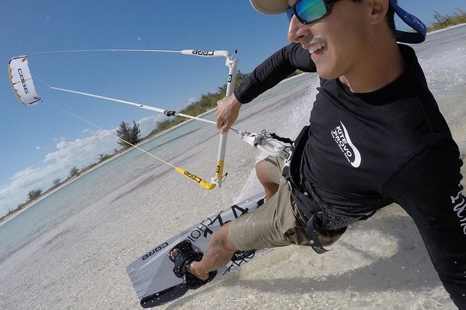 Fast-Track Kiteboarding Camp: Best for Beginners - The beach session: learning before the water