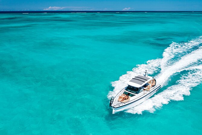Full-day Private Tour in Turks and Caicos in a Luxury Axopar - Grace Bay, sandbars, and a route built around your group