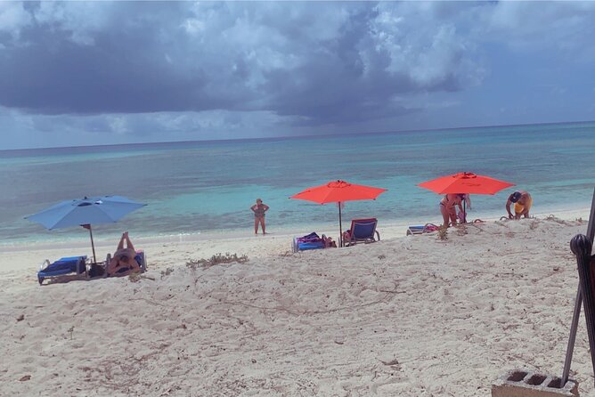 Fun day at Private Beach Bar&Grill/Grand Turk - Pillary Beach gives this short tour its appeal