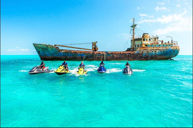 Ghost Freighter Seafari ( abandoned shipwreck) - The rusted freighter is the reason to go