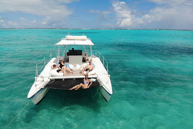 Half Day Private Charter of the Caicos Cays - Key points at a glance