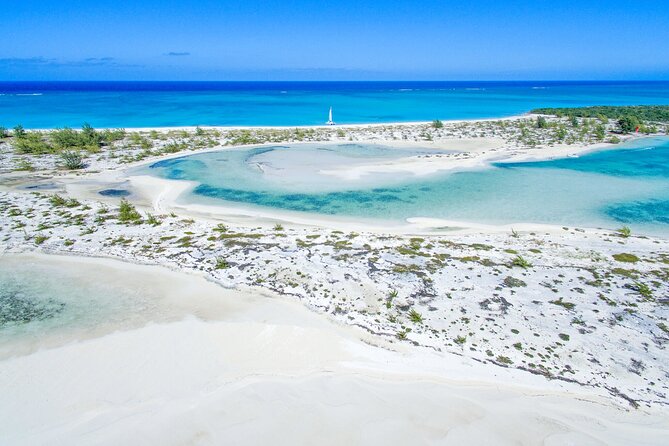 Half Moon Bay Jet Ski Tour & Snorkeling the La Famille Shipwreck - Why the shipwreck makes this tour different