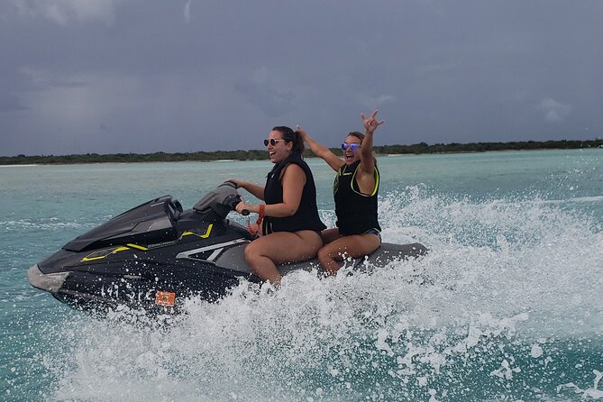 Jet Ski Shipwreck and Private Island Excursion - Secluded islands and shallow-water stops