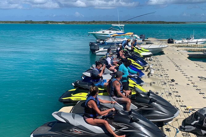 Jet Skiing around La famille ship and smaller pristine cays - The guides can make or break the day