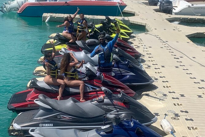 Lunch Seafari to pristine cays, shipwreck and lunch at TIKI BAR - What the $534 price really covers