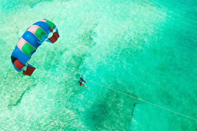 Parasailing Adventure from Providenciales in Turks and Caicos - The crew and safety experience