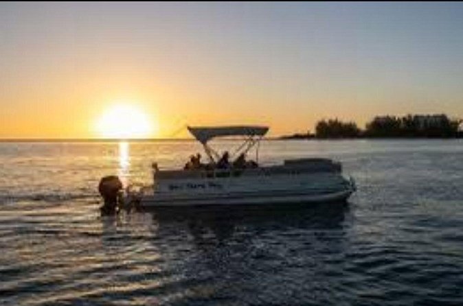 Private 2Hour Champagne Scenic Sunset cruise - Grace Bay Beach at sunset