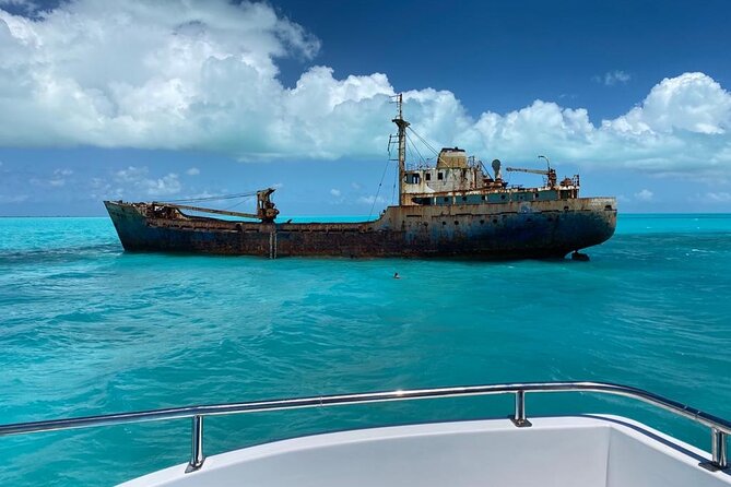 Private 4-Hour Catamaran Tour from Providenciales in Turks and Caicos - Food, drinks, and the feel on board