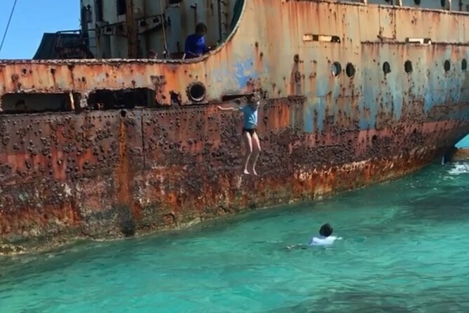 Private Boat Island Hopping & Snorkeling in Turks & Caicos 4Hrs - Pine Cay, Fort George, and the sandbars