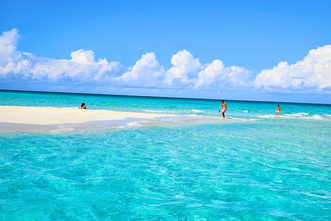 Private Boat Tour with Snorkeling, Island Hopping, and Noahs Ark - Noah’s Ark at Leeward Beach