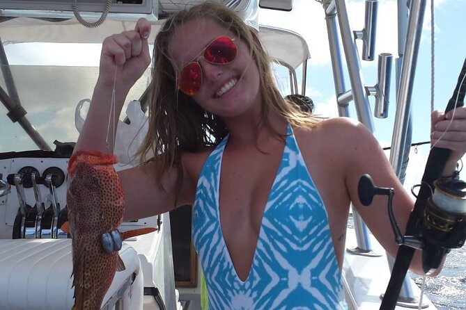 Private Bottom Fishing Charter 1/2 day morning on "Shady Grady" - Getting comfortable aboard the 31-foot Shady Grady