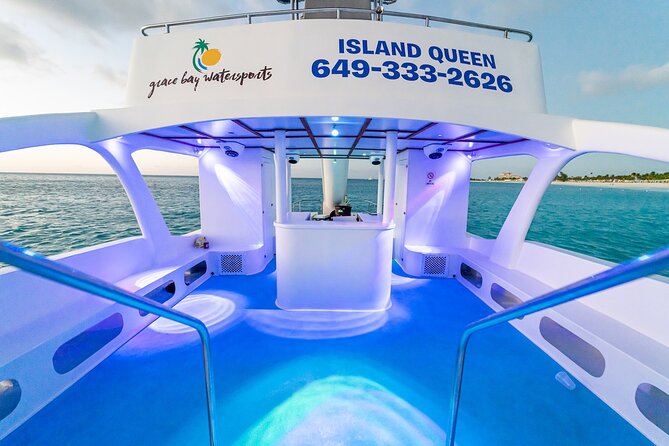 Private Catamaran Sunset Cruise in Turks and Caicos - Quiet sailing or a private party on the water
