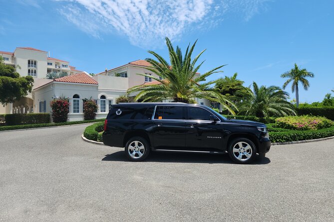 Providenciales Airport Private Transportation One Way - Families, luggage, and comfort