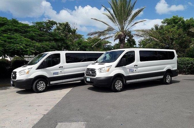 Providenciales Private Group Round Trip Airport Transfer - Vehicles, luggage, and child seats