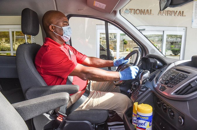 Shared Round Trip Transfer Providenciales Airport to Providenciales Hotels - How the drivers affect the experience