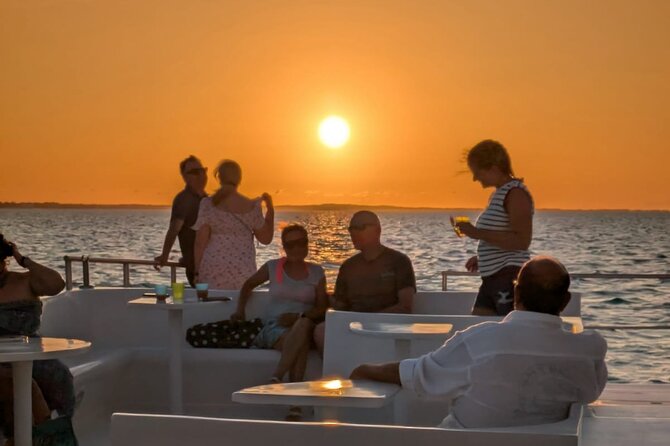 Sunset Cruise from Providenciales - Music, photos, and the role of the crew