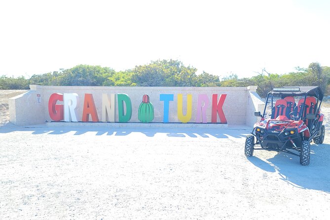 Trail Master UTV, 4 Seater - Grand Turk - Getting started outside the cruise port